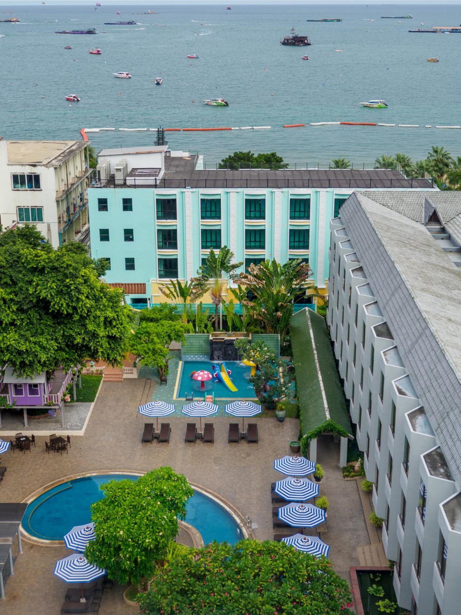 The Bayview Hotel Pattaya Exterior foto